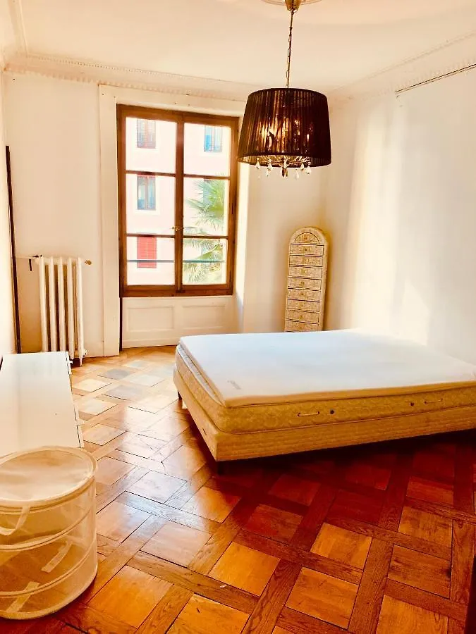 아파트 Bel Appartement City Center 제네바 스위스