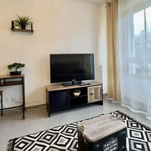 https://villeurbanne-t2-maubant-hostisy.hotels-rhonealpes.com